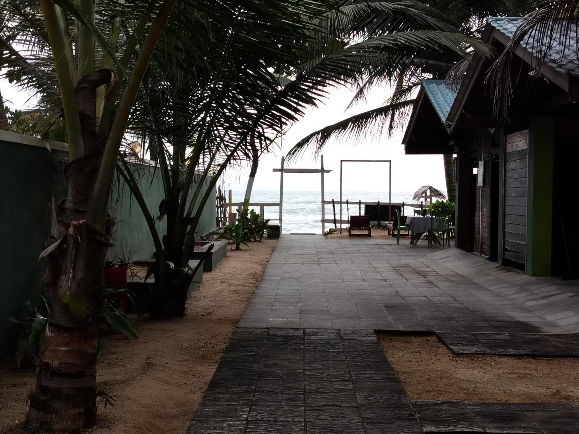 Little Beach Индурува Экстерьер фото